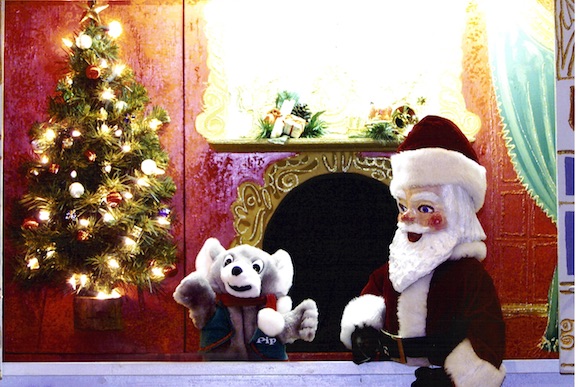 Pip the Mouse in his Christmas performance at the Liberty Bell Museum
