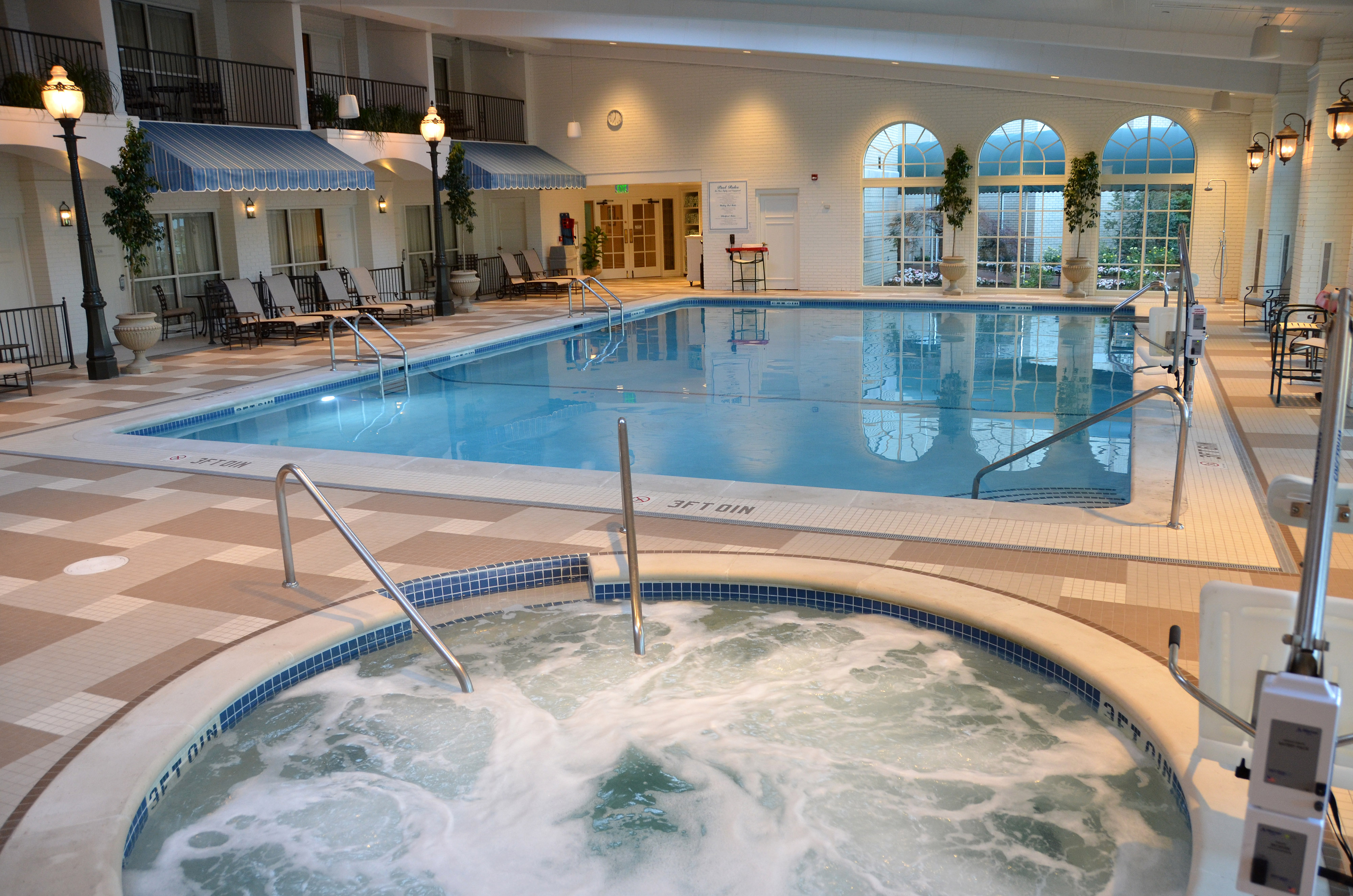 The indoor pool at Hershey Hotel