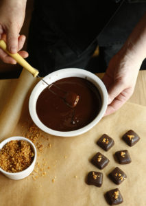 marcie-blaine-making-chocolates_8907-final